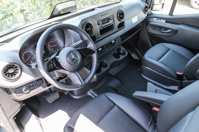 New 2025 Mercedes-Benz Sprinter 2500 image 12