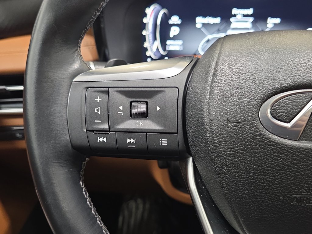 Certified 2023 INFINITI QX60 Sensory w/ Vision Package AWD/4WD image 13