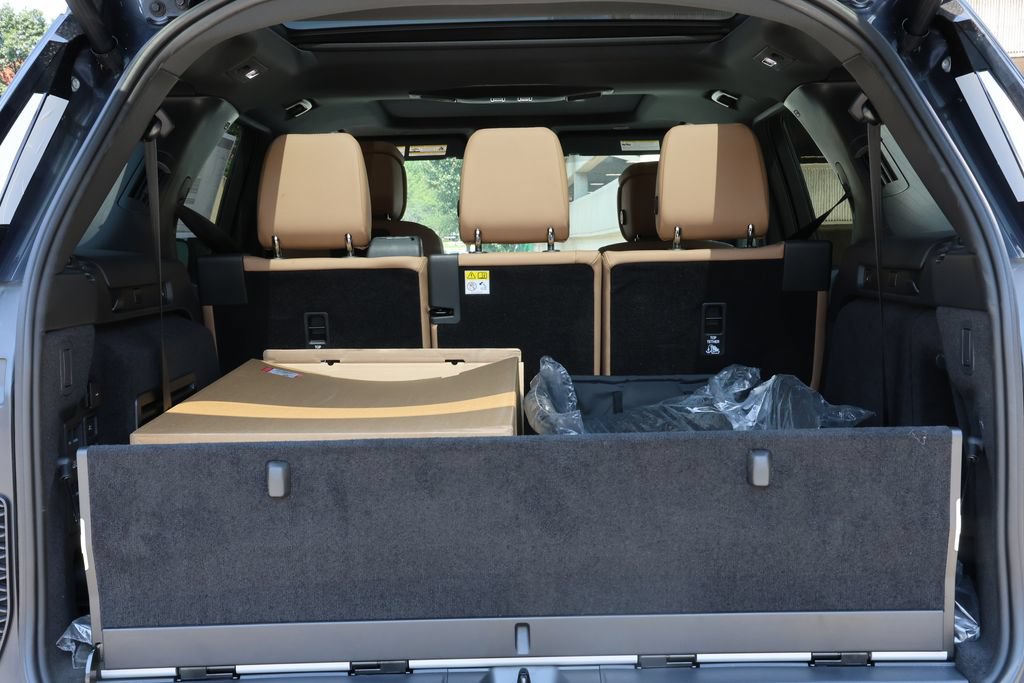 New 2026 Land Rover Discovery Dynamic SE AWD/4WD image 38