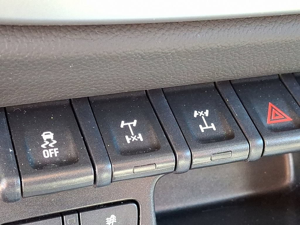 Used 2022 Chevrolet Colorado ZR2 AWD/4WD image 23