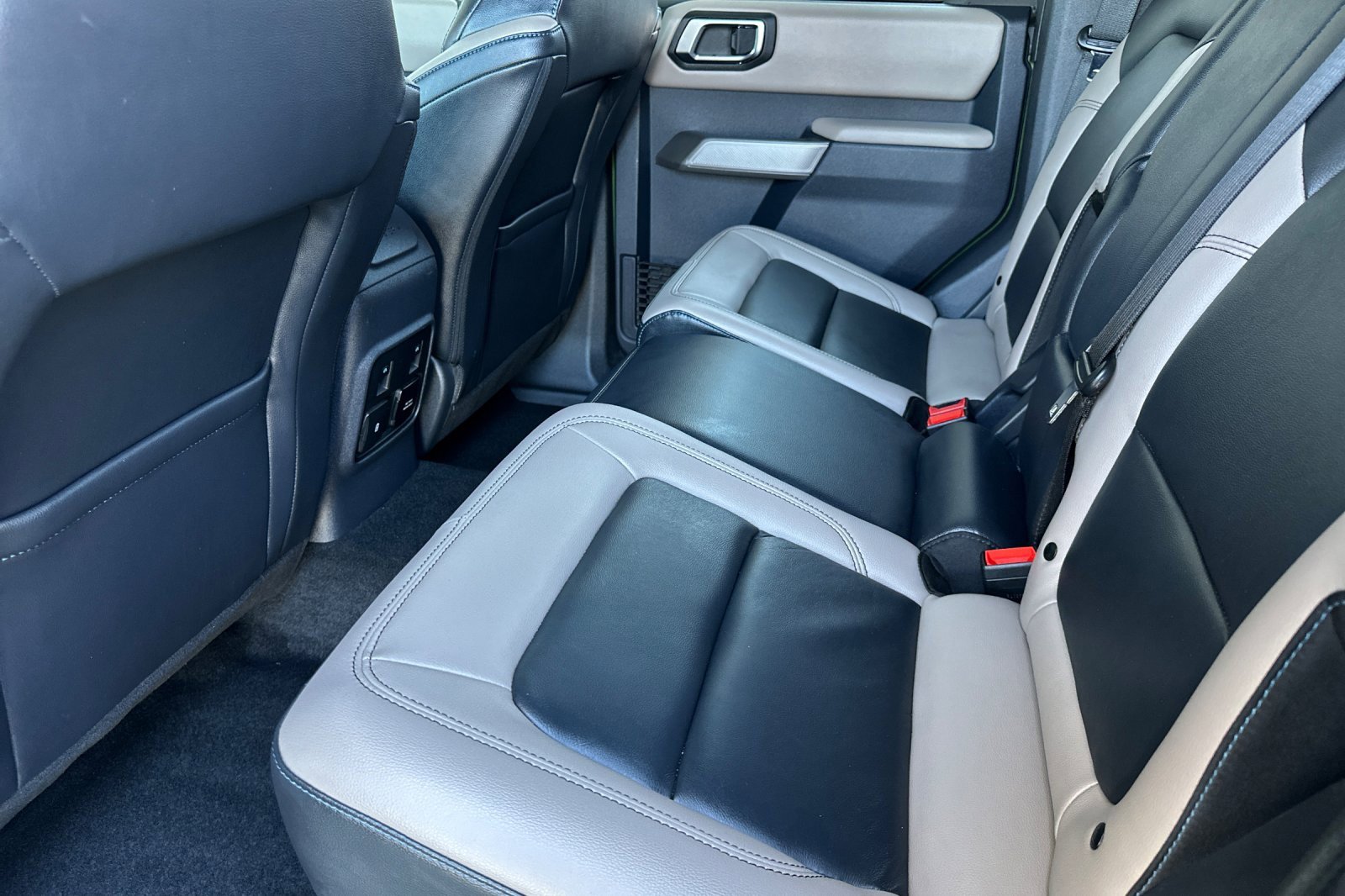 Used 2023 Ford Bronco Wildtrak image 14