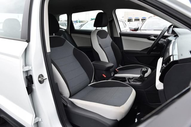 Used 2025 Volkswagen Taos S AWD/4WD image 20