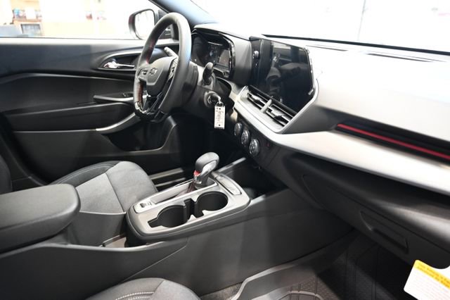 New 2026 Chevrolet Trax RS w/ Driver Confidence Package FWD image 13