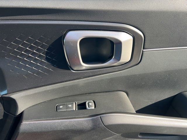 Used 2022 Kia Sorento LX image 29