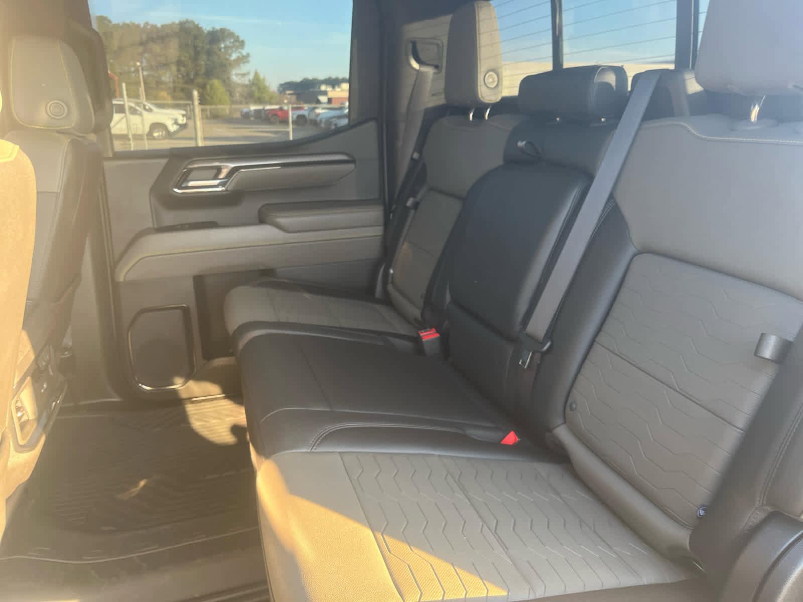 Used 2023 Chevrolet Silverado 1500 ZR2 w/ Technology Package image 30