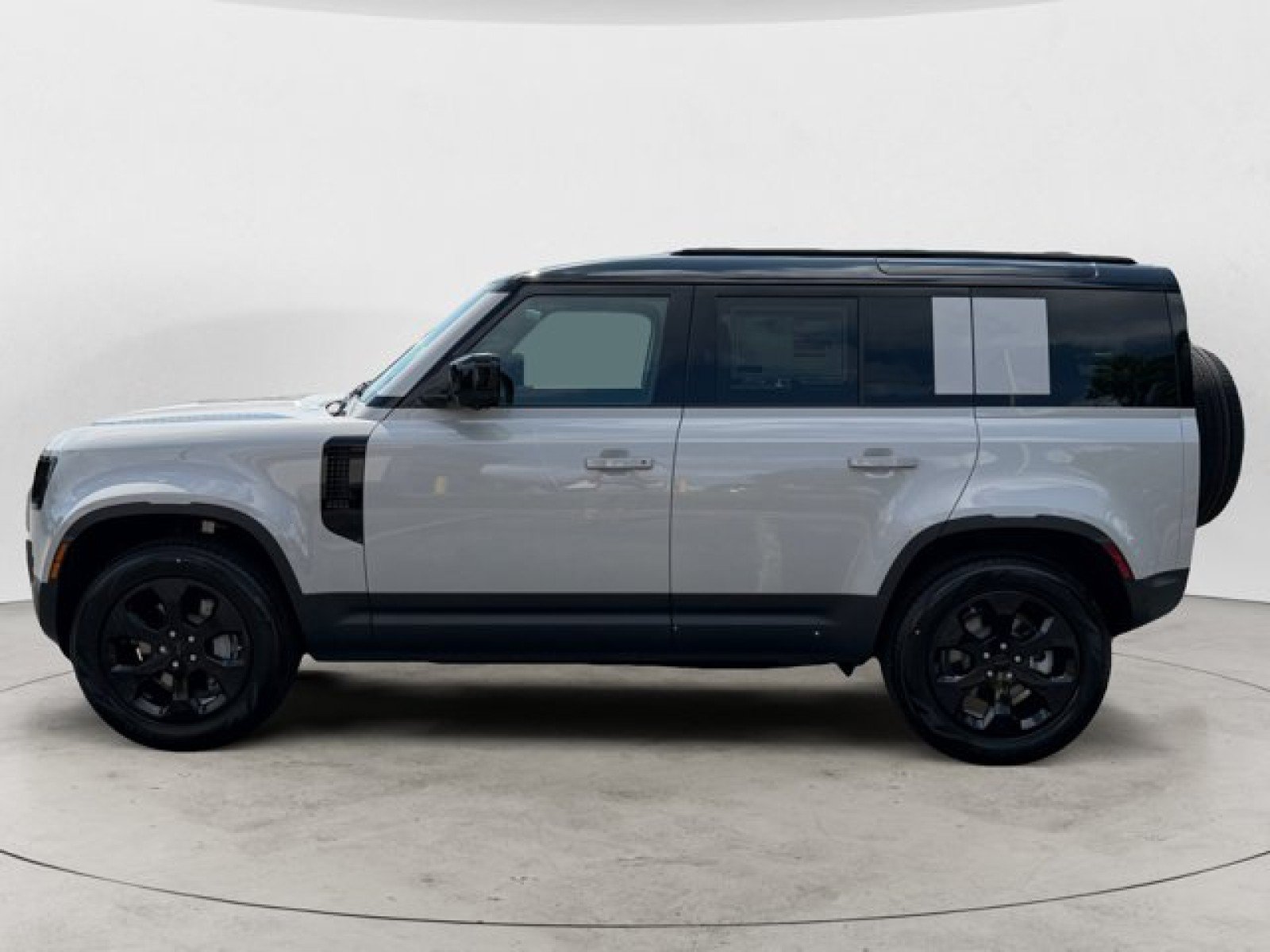 New 2026 Land Rover Defender 110 S AWD/4WD image 7