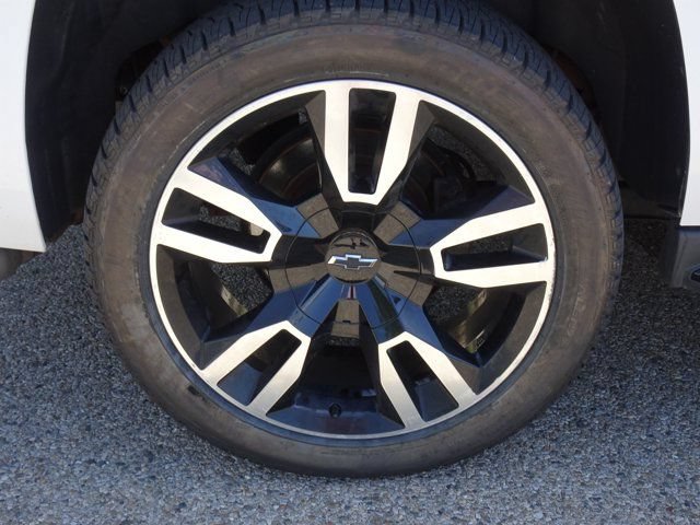 Used 2018 Chevrolet Tahoe Premier AWD/4WD image 30