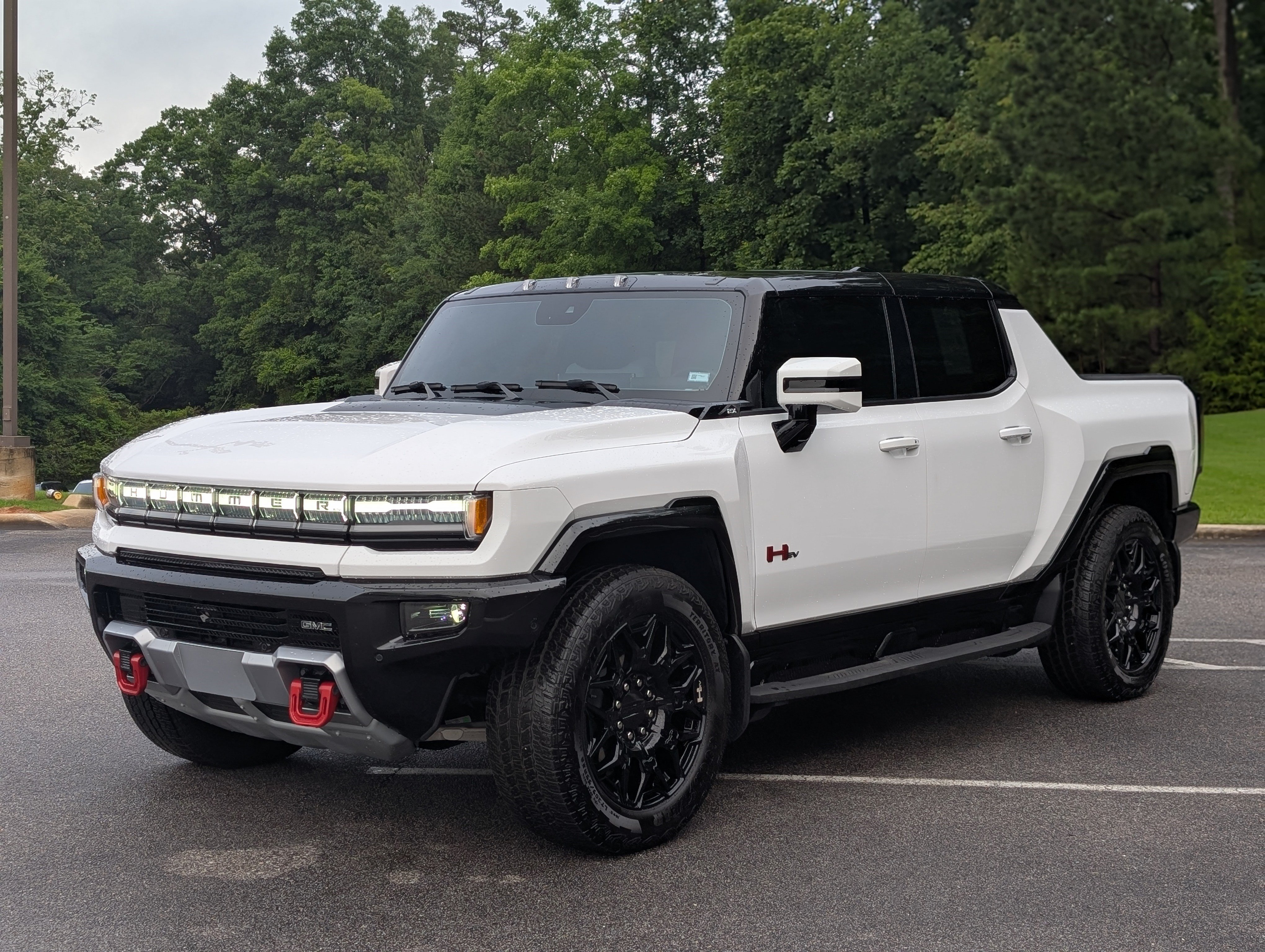 Used 2025 GMC Hummer EV 2X w/ LPO, Sport Package AWD/4WD image 5