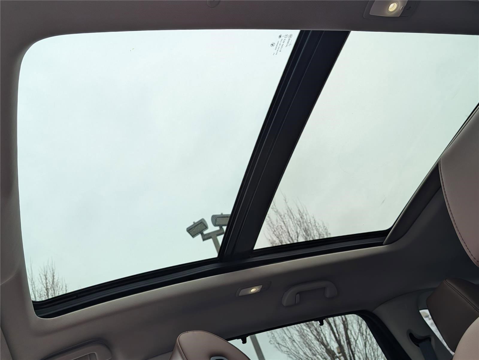 Used 2022 Acura MDX SH-AWD w/ Technology Package image 19