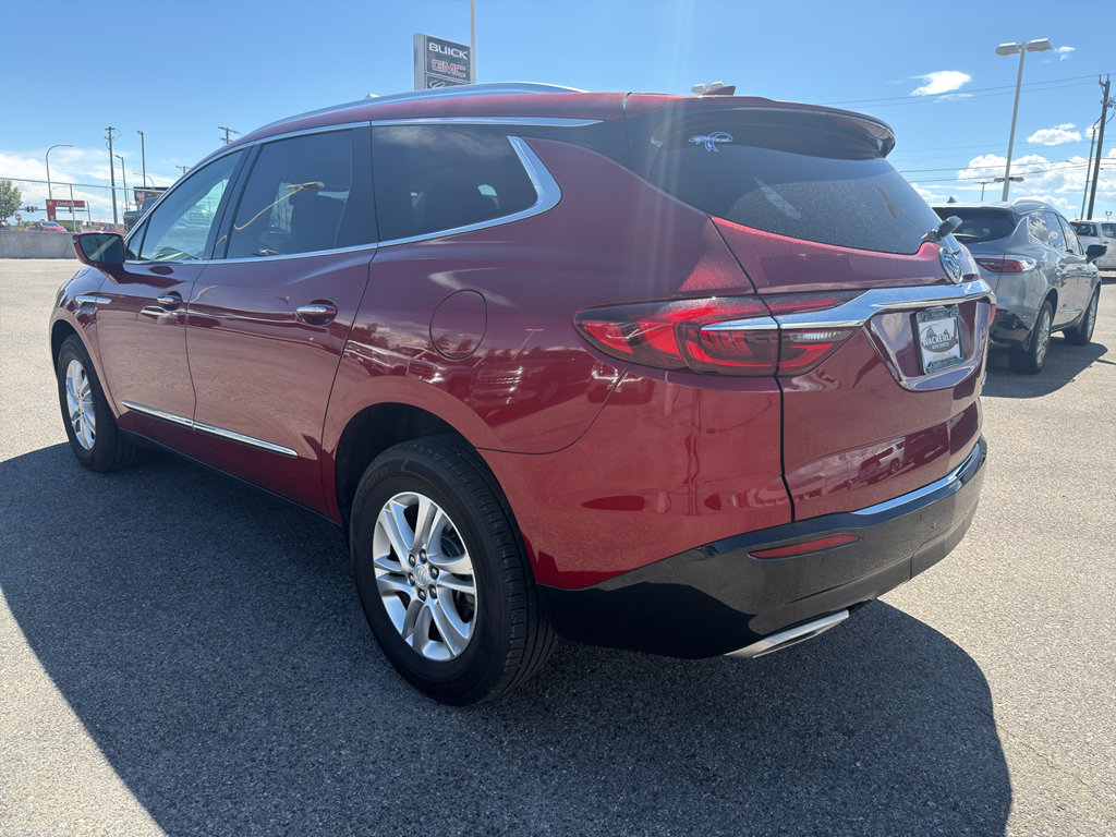Used 2019 Buick Enclave Essence AWD/4WD image 2