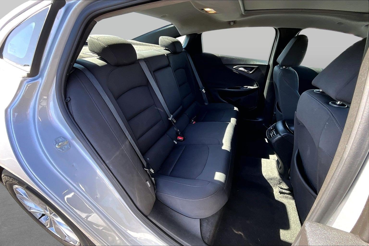 Used 2020 Chevrolet Malibu LT FWD image 25
