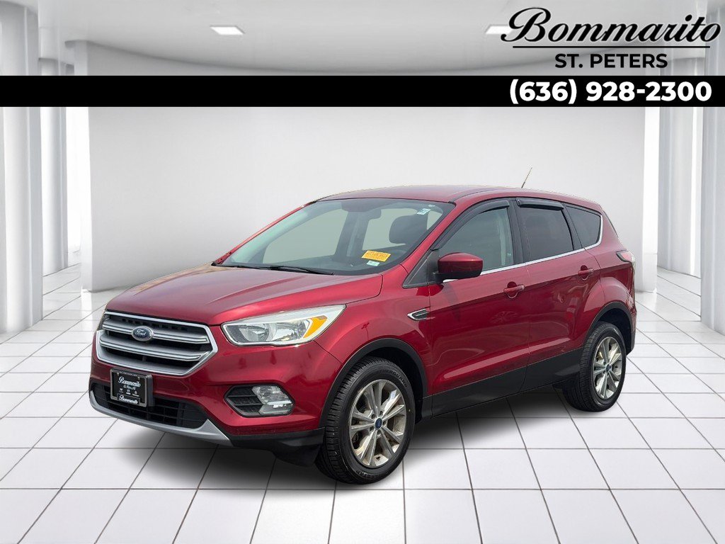 Used 2017 Ford Escape SE FWD image 1