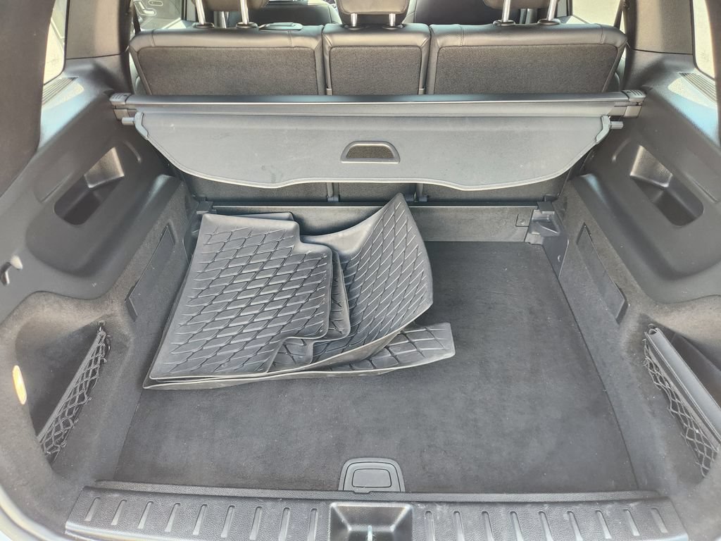 Used 2023 Mercedes-Benz GLB 250 4MATIC w/ Premium Package image 15