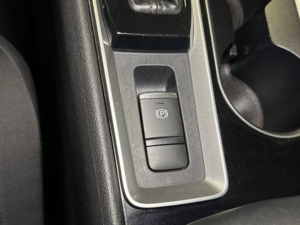 Used 2024 Nissan Altima 2.5 SV AWD/4WD image 31