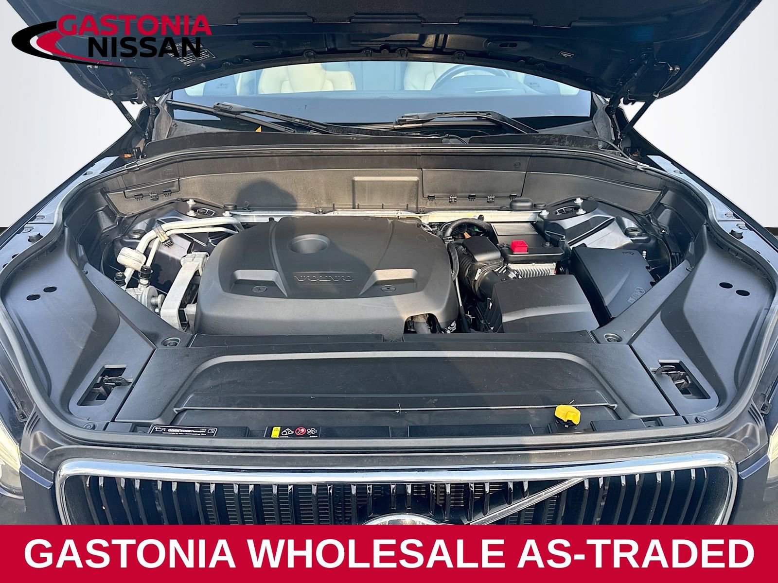 Used 2016 Volvo XC90 T6 Momentum w/ Momentum Plus Package image 31