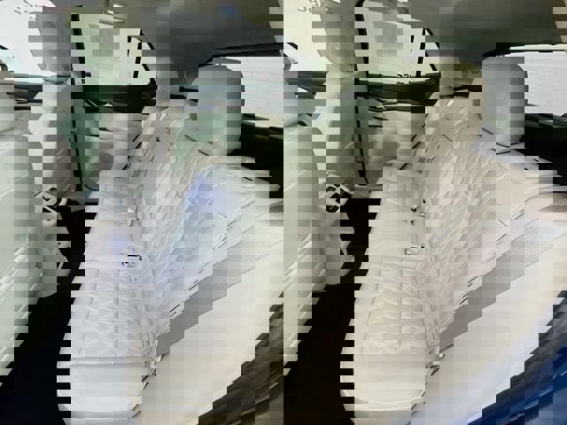 Used 2023 Buick Envision Avenir image 29