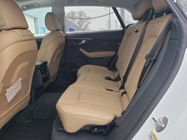 New 2026 Audi Q8 Prestige image 12