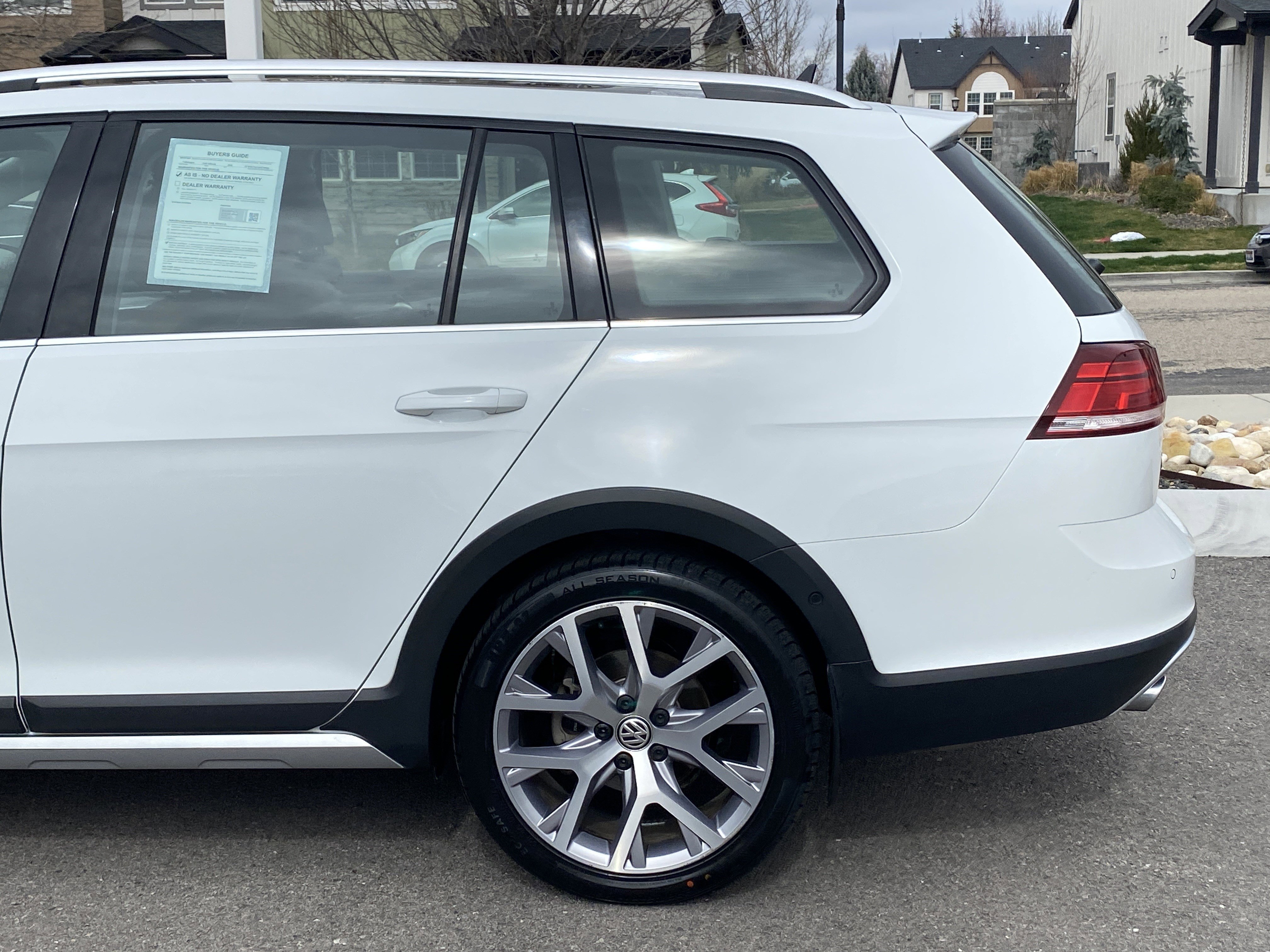 Used 2018 Volkswagen Golf Alltrack SEL image 4