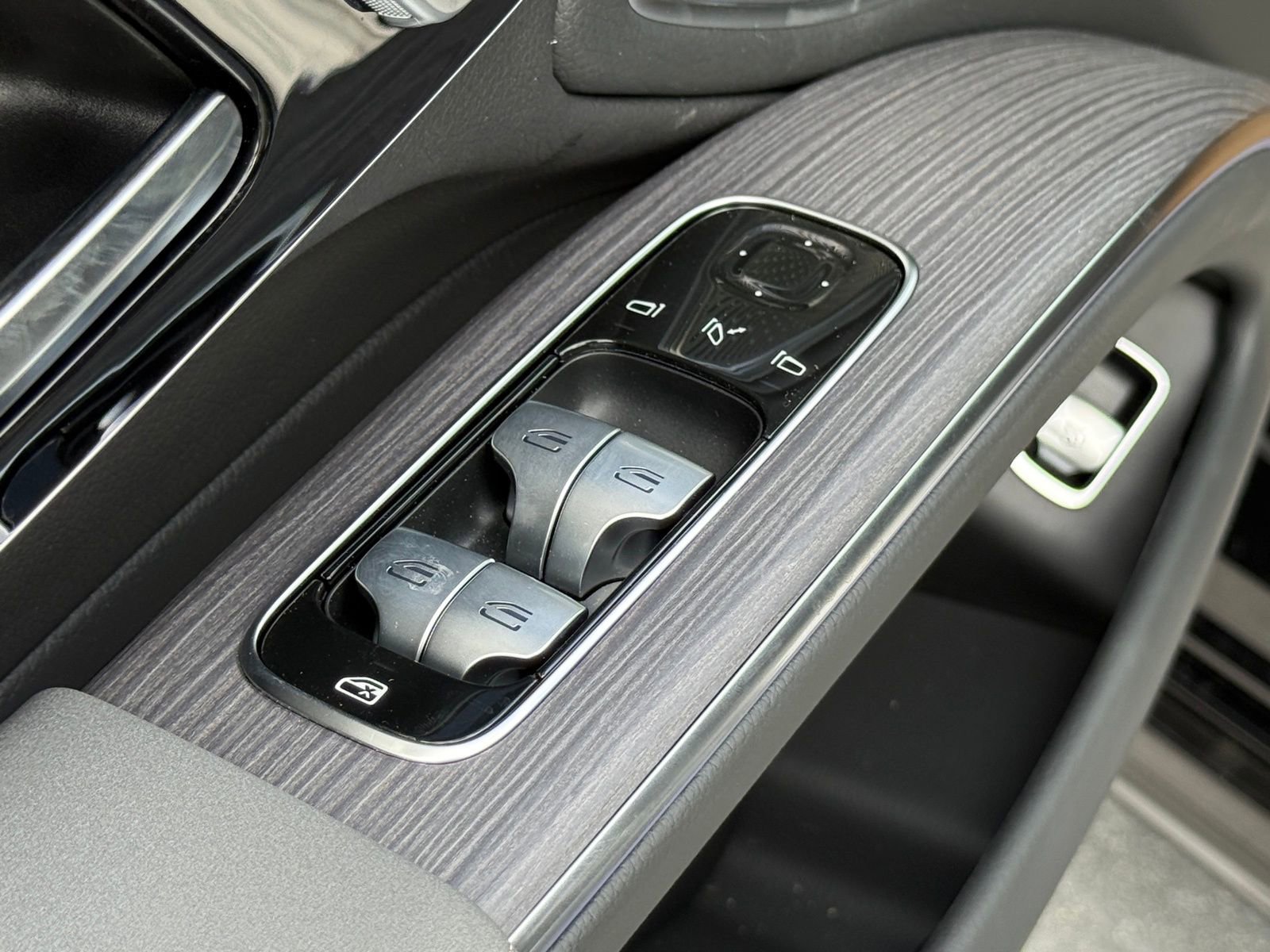 New 2026 Mercedes-Benz EQS 450+ 4MATIC Sedan image 17