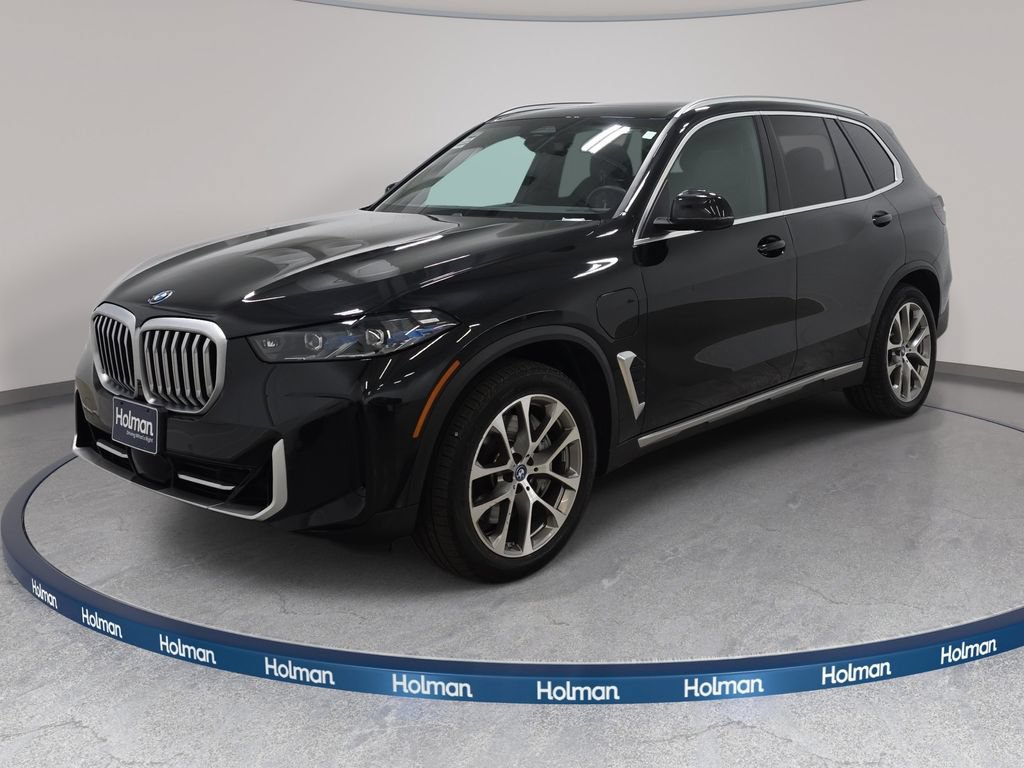 Used 2025 BMW X5 xDrive50e AWD/4WD image 1
