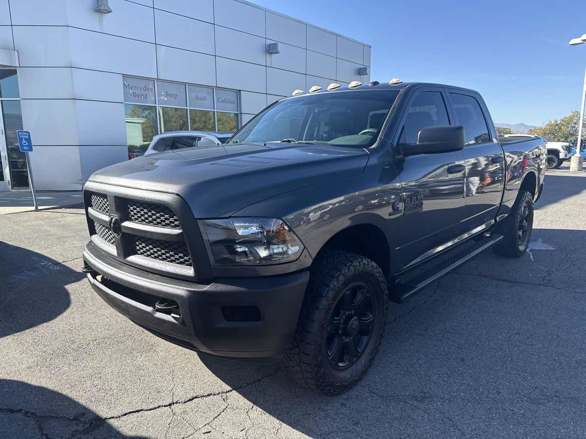 Used 2018 RAM 2500 Tradesman w/ Chrome Appearance Group AWD/4WD image 2