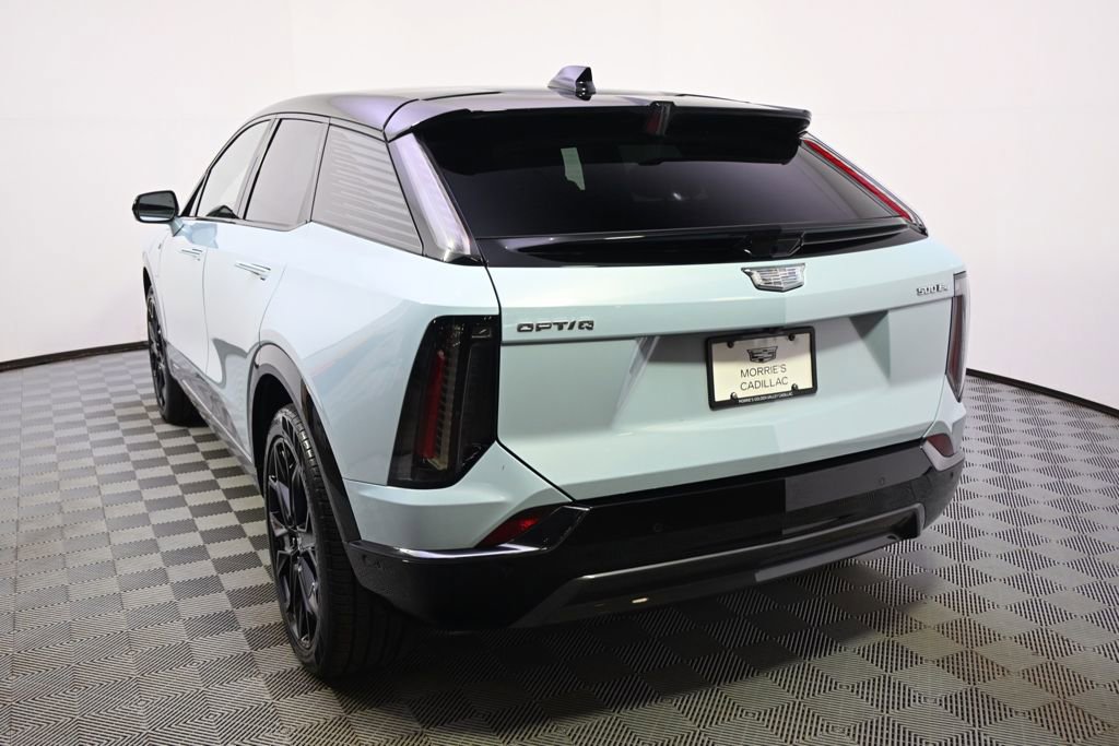 New 2025 Cadillac Optiq Sport 2 w/ LPO, ONYX Package AWD/4WD image 4