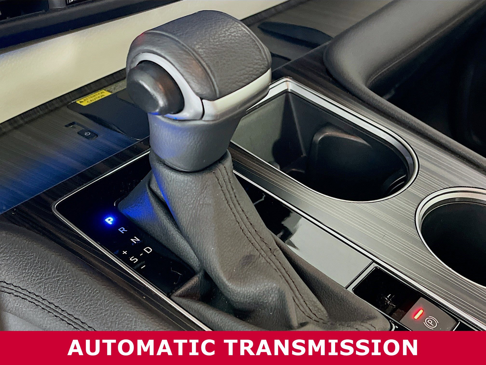 Used 2023 Toyota Sienna Limited image 12