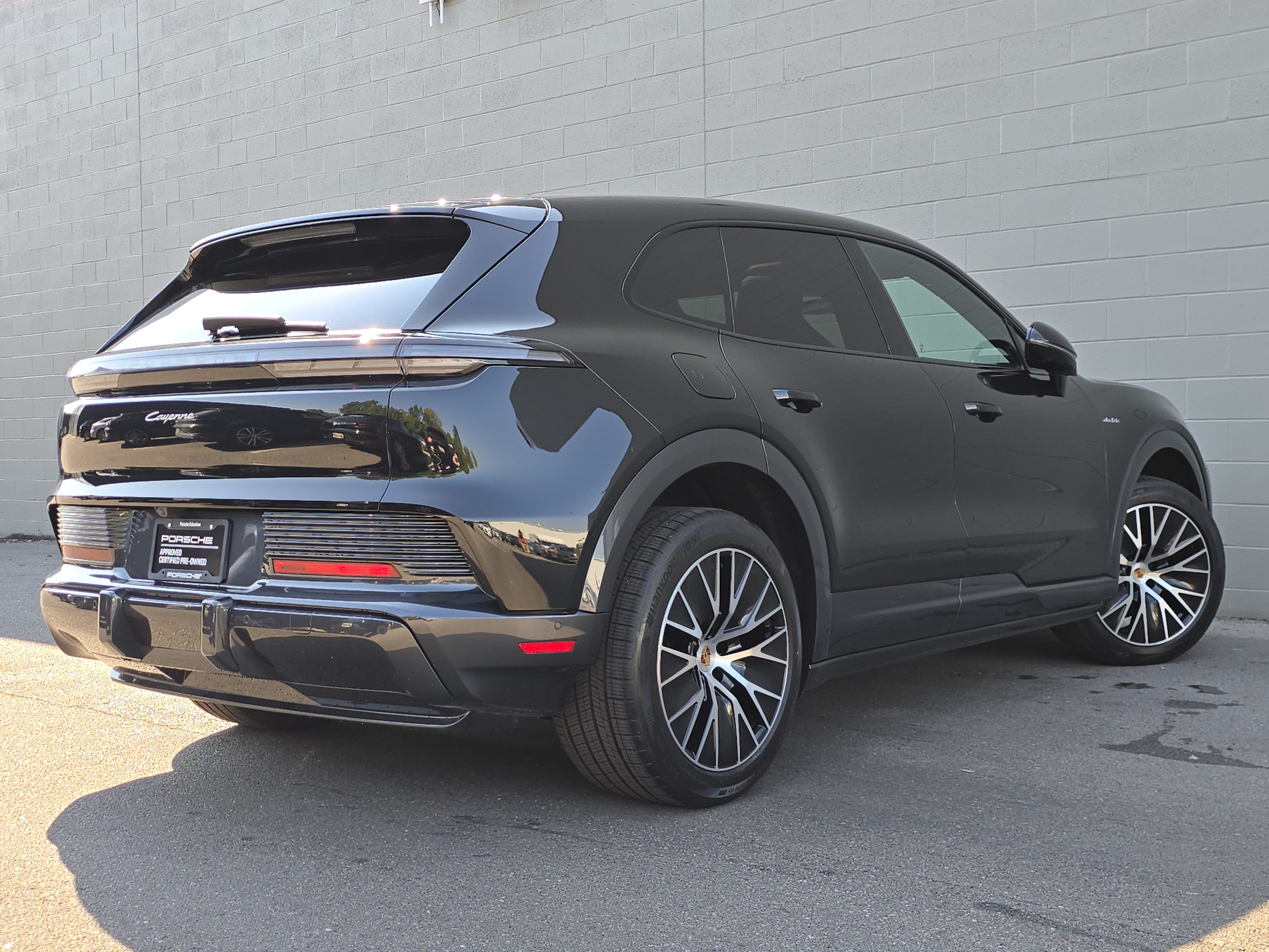 Certified 2026 Porsche Cayenne Electric AWD/4WD image 16