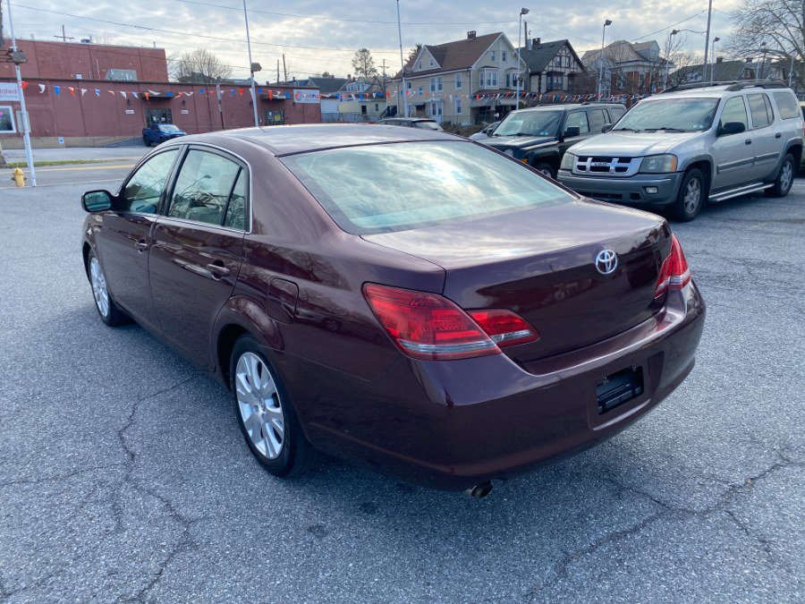 Used 2008 Toyota Avalon XLS image 3