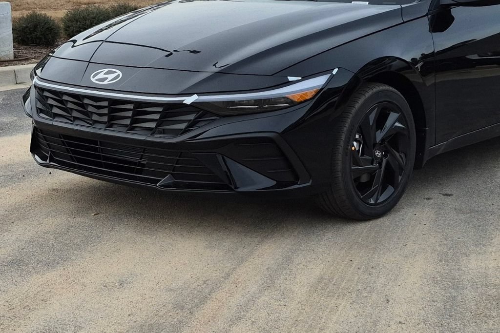 New 2026 Hyundai Elantra SEL Sport FWD image 10