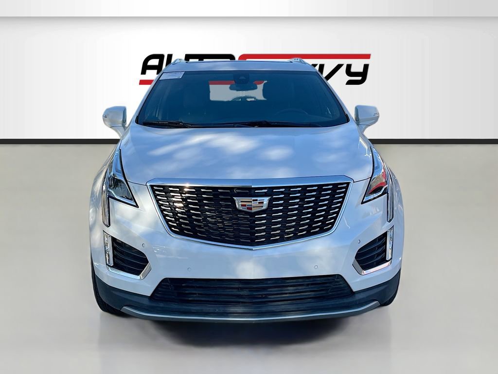Used 2025 Cadillac XT5 Premium Luxury image 2