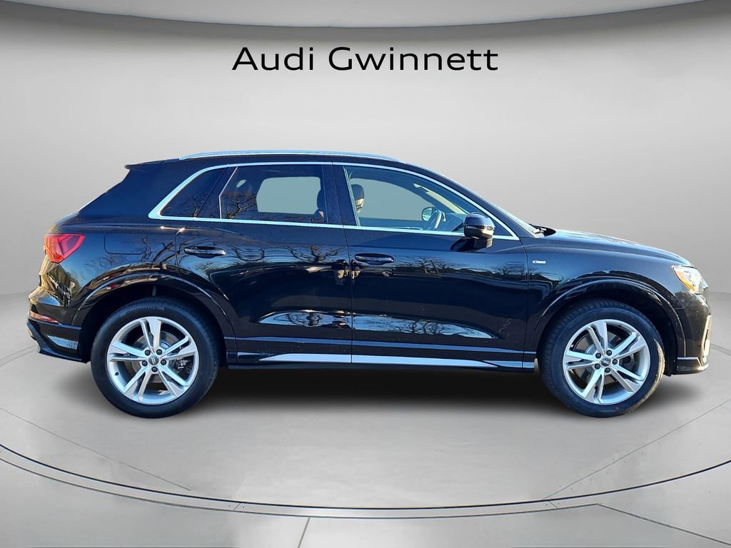 Used 2020 Audi Q3 2.0T Premium image 4