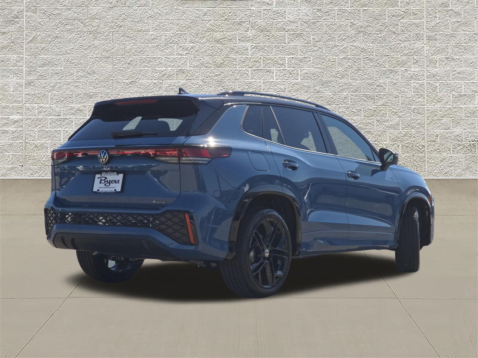 New 2026 Volkswagen Tiguan SE R-Line AWD/4WD image 7