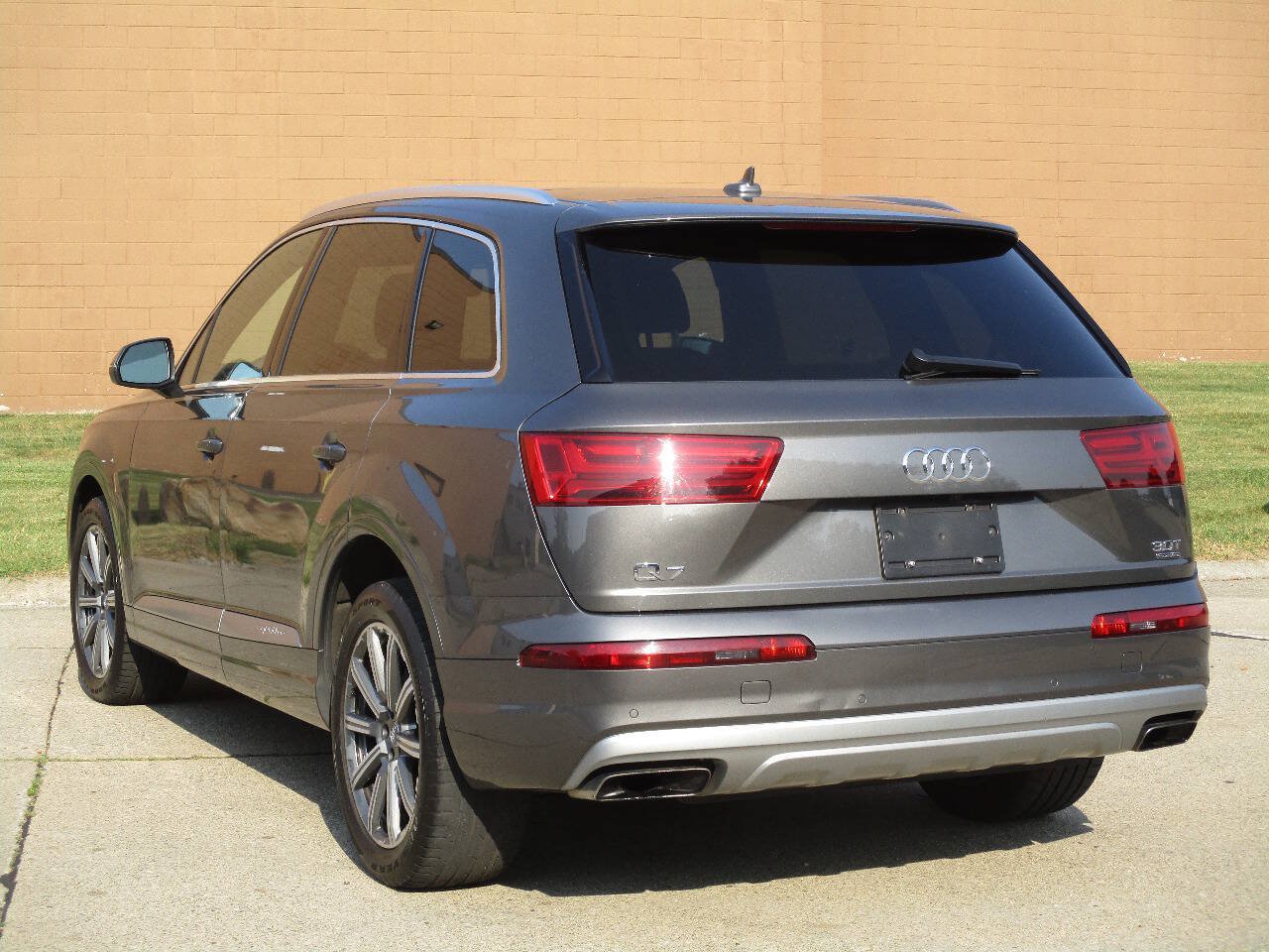 Used 2018 Audi Q7 3.0T Prestige w/ Prestige Package AWD/4WD image 58