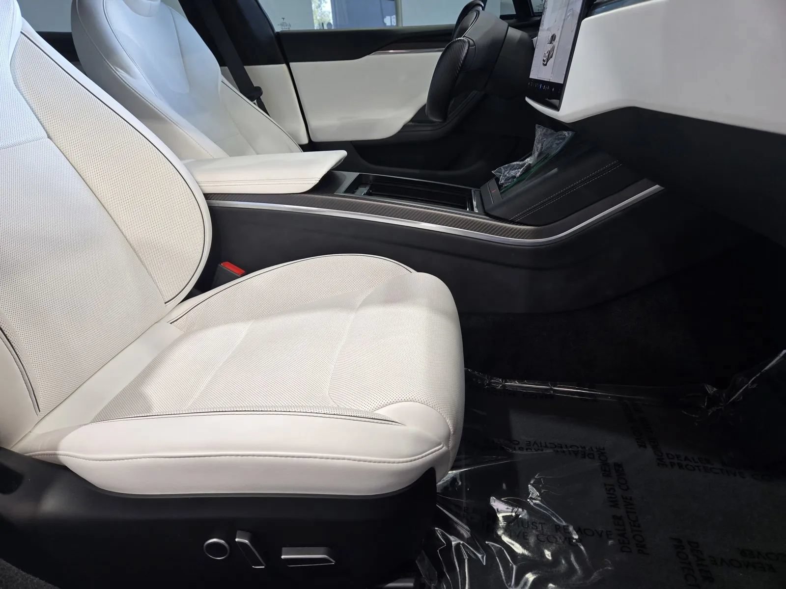 Used 2022 Tesla Model S Plaid AWD/4WD image 7