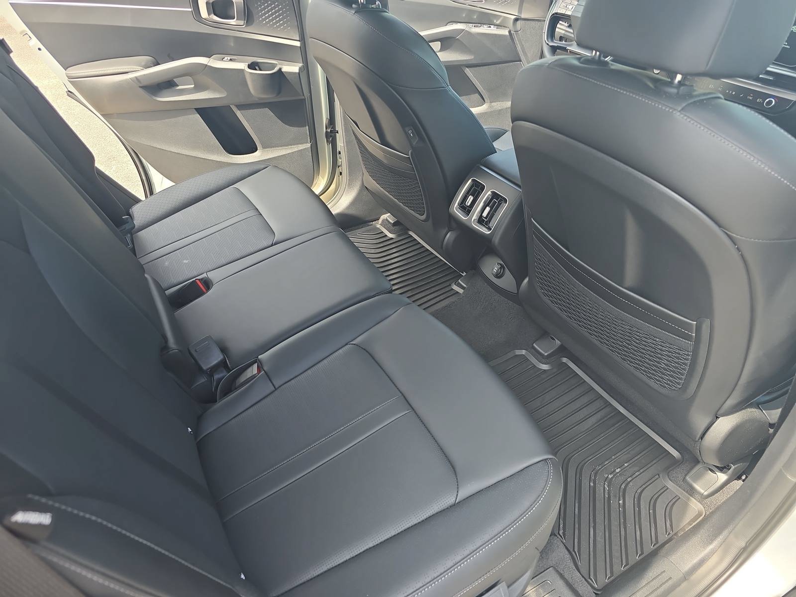 New 2026 Kia Sorento S w/ S Panoramic Sunroof Package FWD image 11