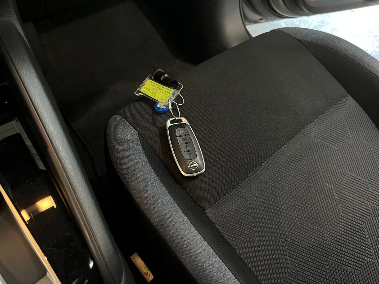 Used 2025 Nissan Versa SV image 21