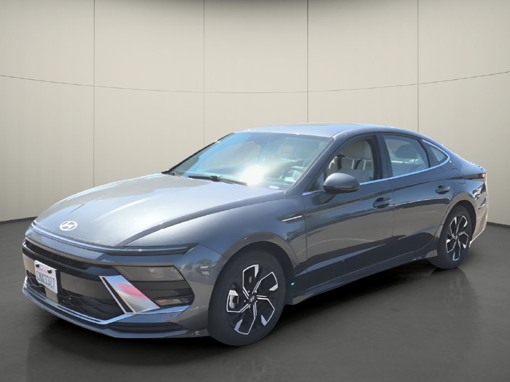 Used 2024 Hyundai Sonata SEL FWD image 3