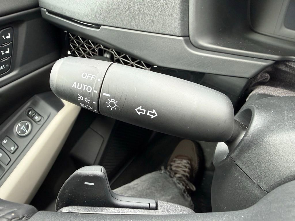 Certified 2025 Honda Accord EX-L image 23