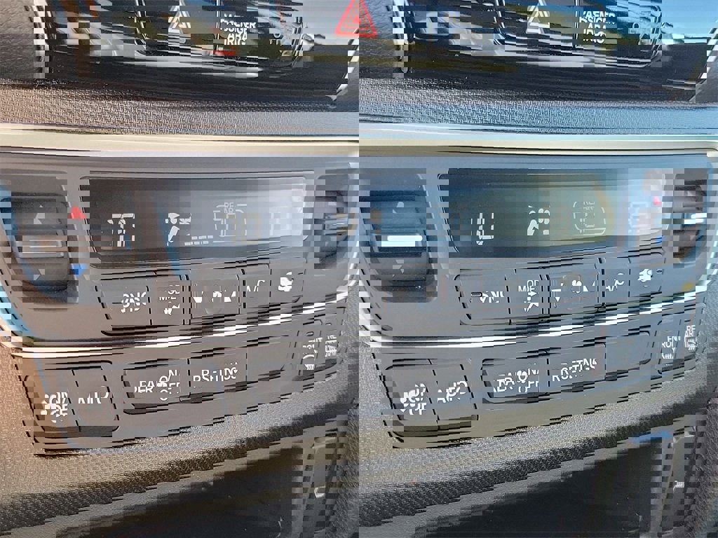 Used 2023 Honda Passport TrailSport image 30