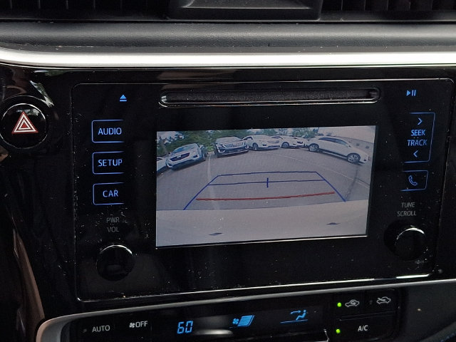 Used 2018 Toyota Corolla SE FWD image 16