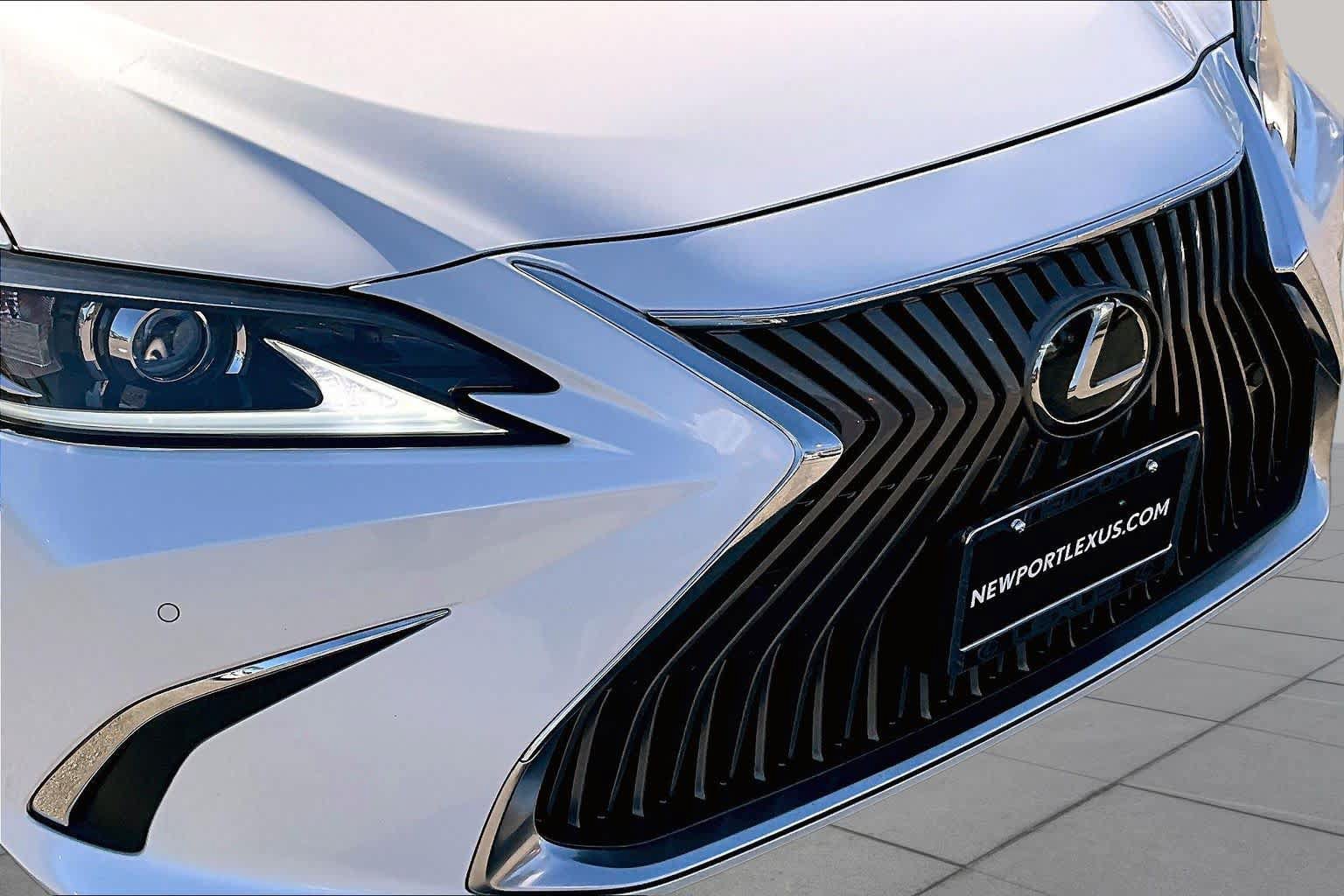 Used 2019 Lexus ES 350 w/ Premium Package FWD image 28