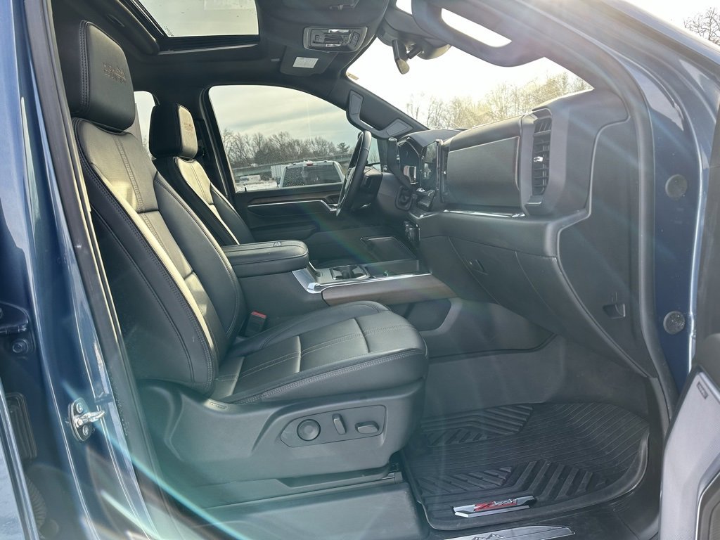 Used 2024 Chevrolet Silverado 2500 High Country image 15