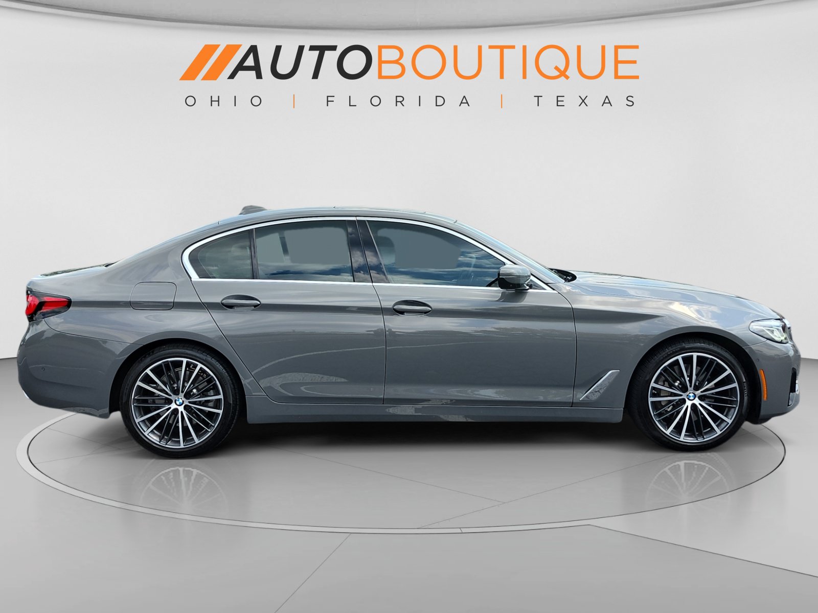 Used 2021 BMW 530i xDrive w/ Premium Package AWD/4WD image 7