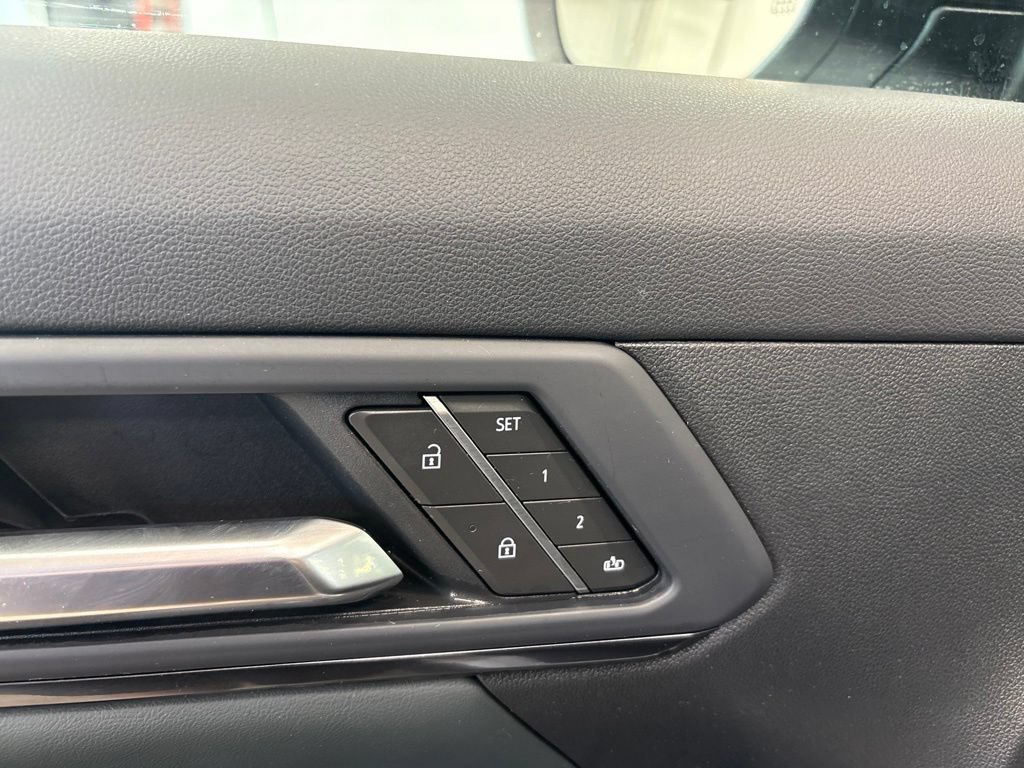 Used 2026 GMC Terrain AT4 w/ Convenience Package III AWD/4WD image 11