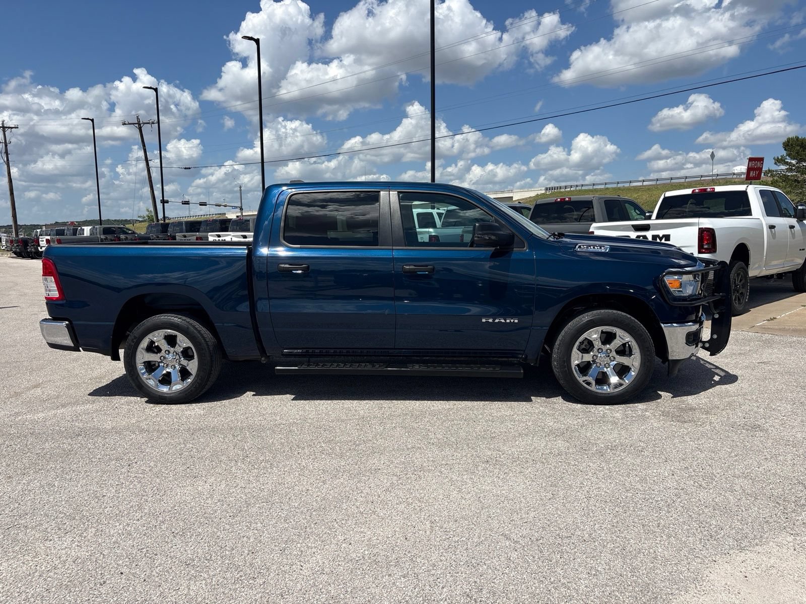 Used 2023 RAM 1500 Lone Star AWD/4WD image 7