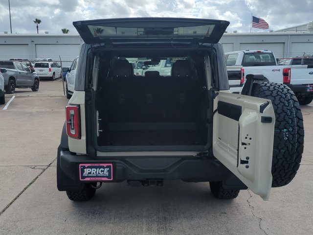 Used 2025 Ford Bronco Outer Banks AWD/4WD image 6