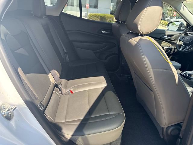 Used 2025 Chevrolet Trax ACTIV w/ Driver Confidence Package image 14