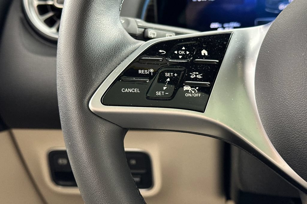 Certified 2025 Mercedes-Benz EQB 250+ image 29