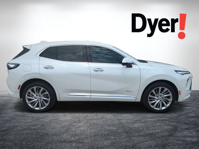 Used 2025 Buick Envision Avenir AWD/4WD image 2